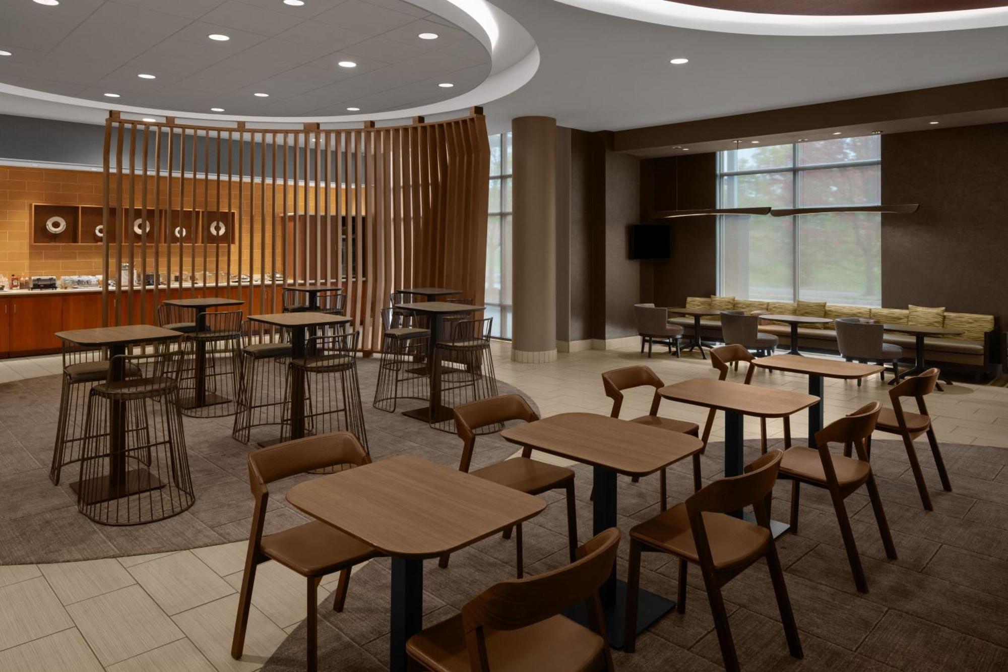Springhill Suites Pittsburgh Southside Works Exterior photo