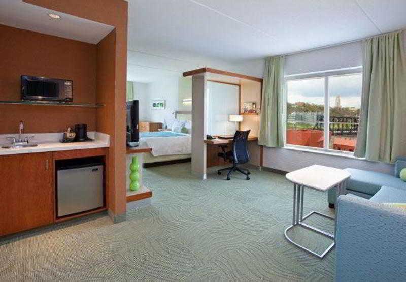 Springhill Suites Pittsburgh Southside Works Room photo