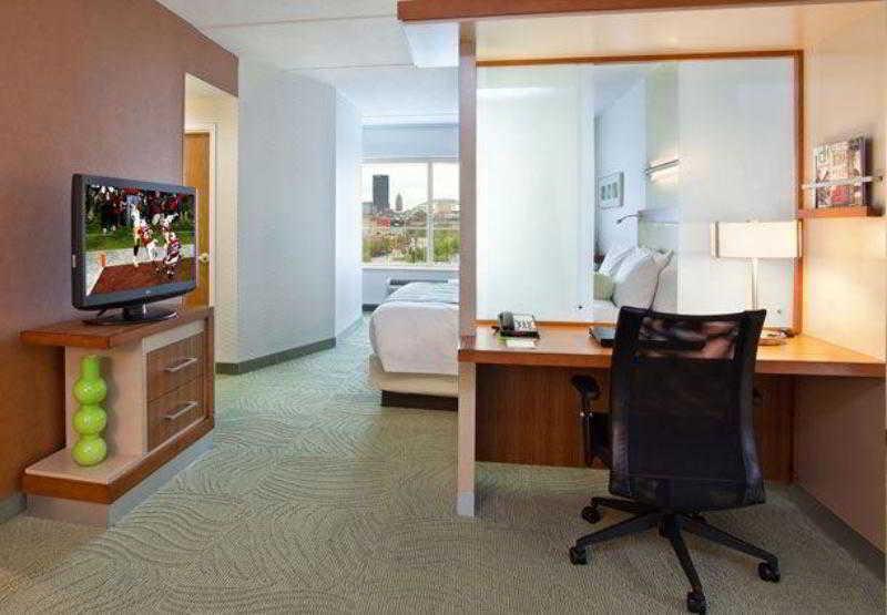 Springhill Suites Pittsburgh Southside Works Room photo