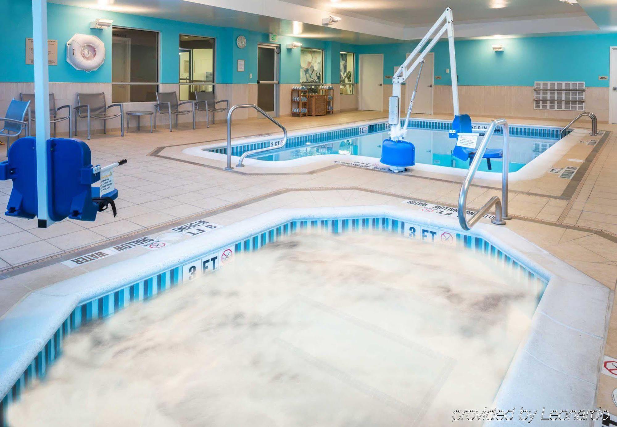 Springhill Suites Pittsburgh Southside Works Exterior photo